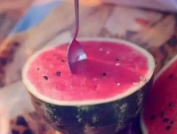 娱乐吃瓜君草莓酱,娱乐吃瓜君的甜蜜揭秘之旅